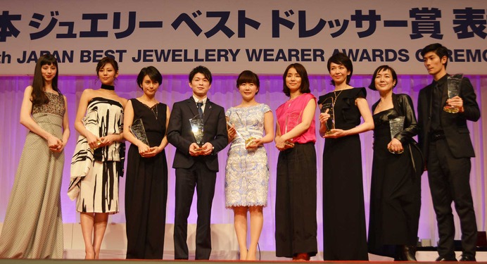ジュエリー ベスト ドレッサー賞 中条あやみ 柴咲コウ 石田ゆり子らが輝きを纏う Cinemacafe Net