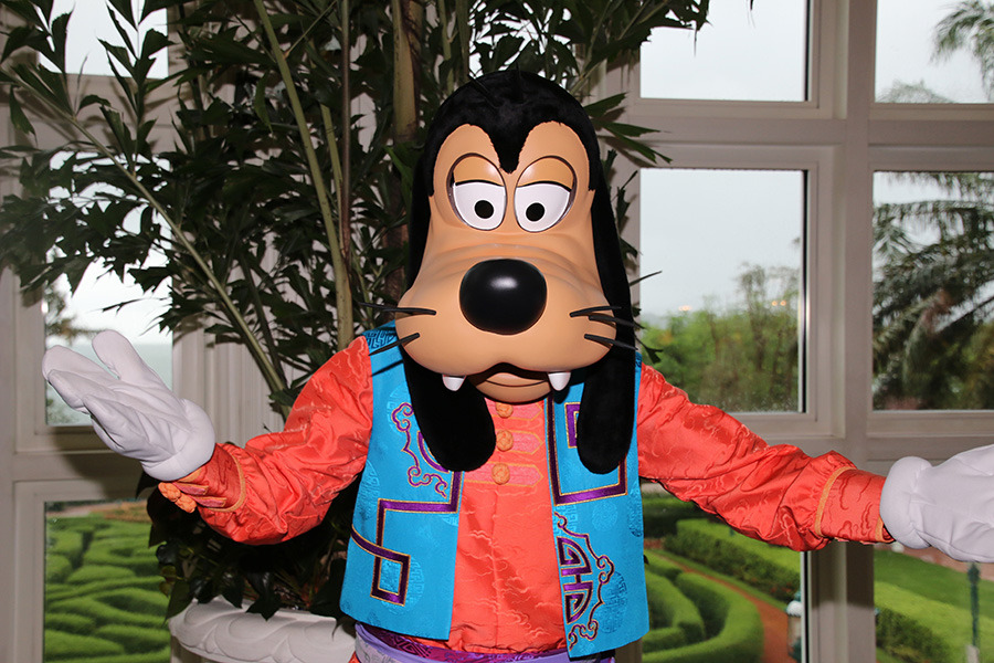 香港ディズニー マスター グーフィーと太極拳レッスン ホテル宿泊者の充実レクリエーション Cinemacafe Net