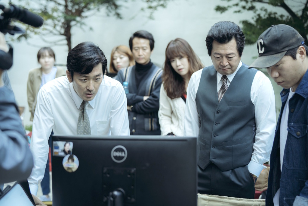 キム ユンソク ハ ジョンウら韓国スター俳優勢ぞろい 1987 ある闘いの真実 特別映像 Cinemacafe Net