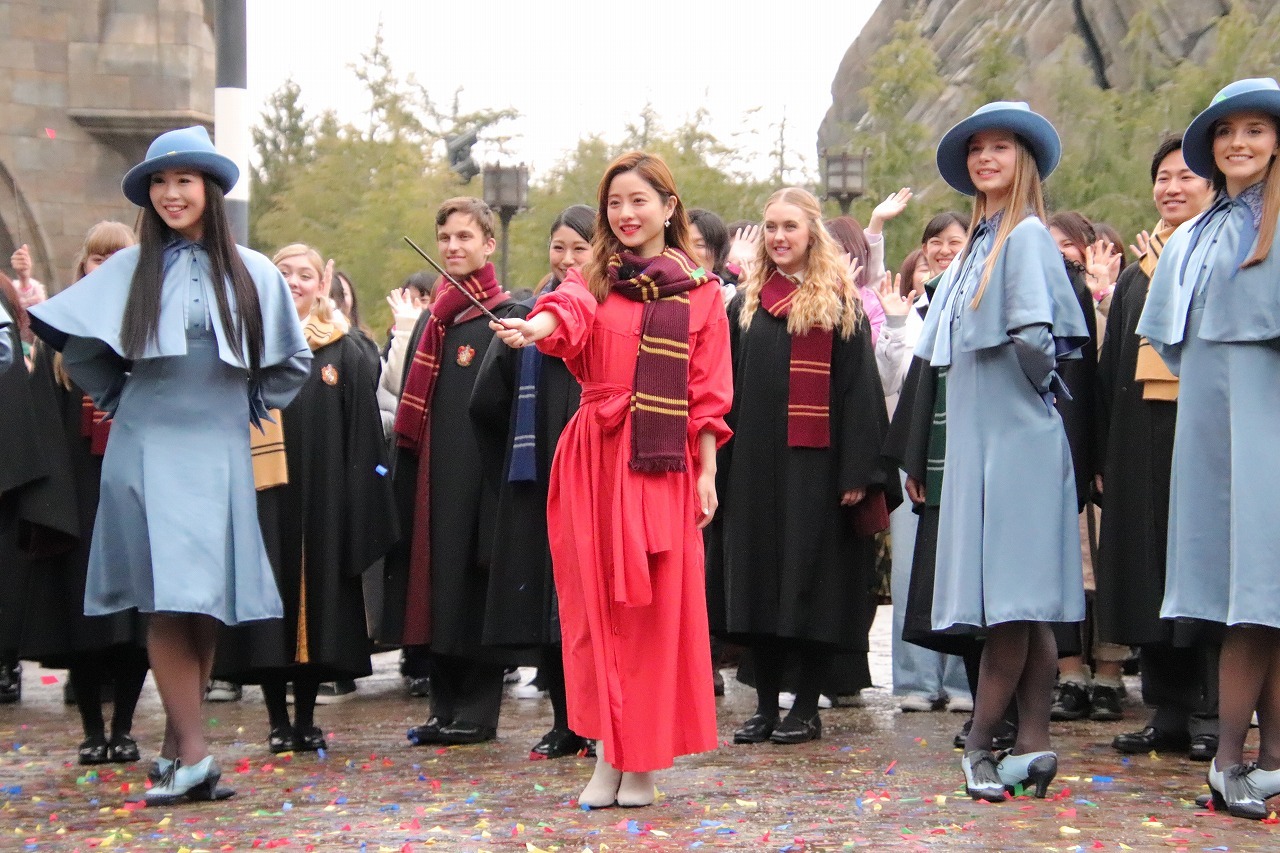 Usj 石原さとみ 熱量をあげて ハリポタエリア5周年開幕セレモニー Cinemacafe Net
