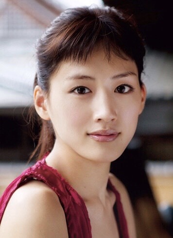 綾瀬はるか 櫻井翔が 紅白 司会に決定 総合司会は内村光良 Cinemacafe Net
