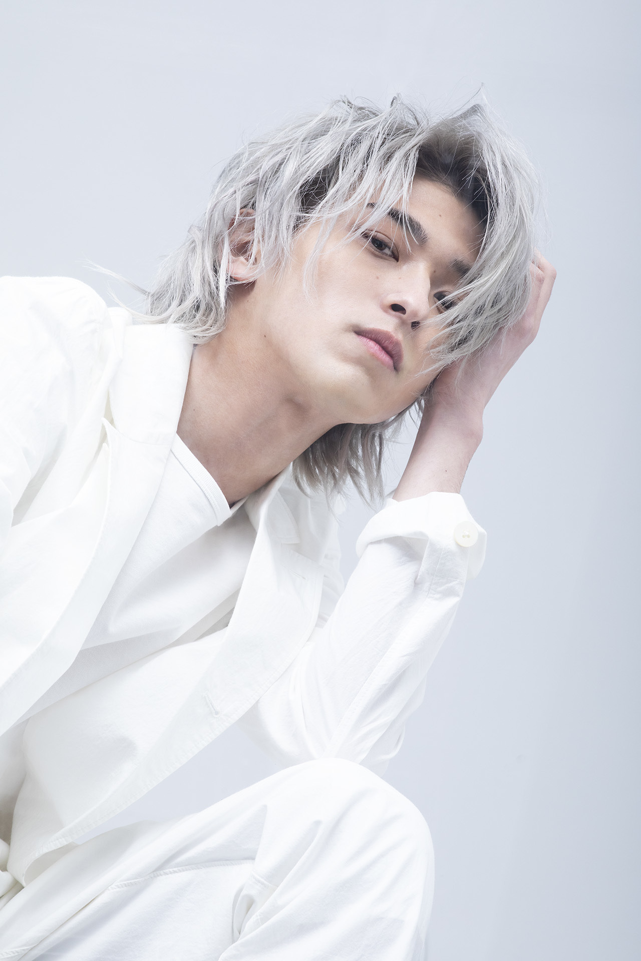 横浜流星 写真集 パーソナルブックを同時発売 どちらも満足のいく出来に Cinemacafe Net