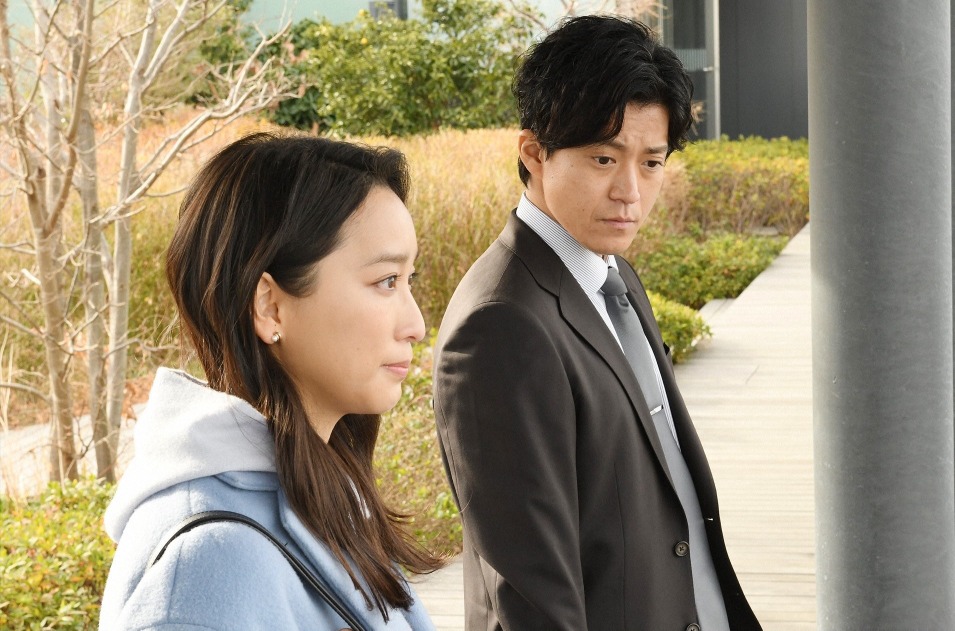 小栗旬 天海 妻と娘の別れに トップオブ可哀想 の声 関東沈没 に安否を心配する投稿も 日本沈没 4話 Cinemacafe Net