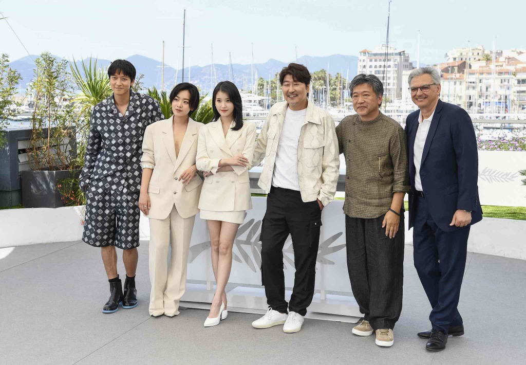 万引き家族 と ベイビー ブローカー は つながっている 是枝監督ら カンヌで記者会見 Cinemacafe Net