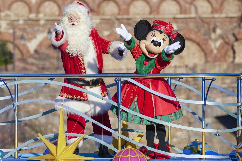 ディズニー サンタクロースが今年も登場 Tds ディズニー クリスマス グリーティング お披露目 Cinemacafe Net ディズニー サンタクロースが今年も登場 Tds ディズニー クリスマス グリーティング お披露目 Cinemacafe Net