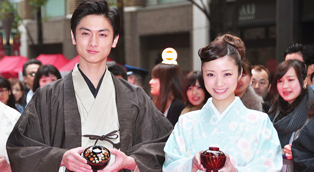 上戸彩 料理シーンも余裕 普段からやっておいてよかった Cinemacafe Net