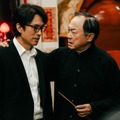 “香港喜劇界の伝説”32年ぶり共演！ダヨ・ウォン×マイケル・ホイ、台詞一つをも大切にする秘話明かす『旅立ちのラストダンス』 画像