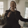 トレードマークは三つ編み、83歳の伝説的アーティストに迫る『メレディス・モンク 踊る声、歌う身体』公開決定 画像
