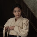 「100日間の偽装潜入」キム・ユジョン、韓服から洋装まで着こなす変幻自在な姿に期待大！ 画像