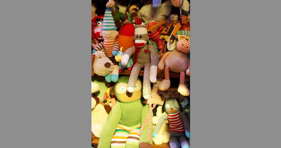 マゴリアムおじさんの不思議なおもちゃ屋 6枚目の写真・画像