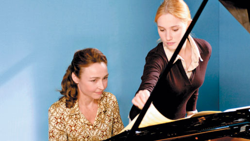 譜めくりの女 1枚目の写真・画像