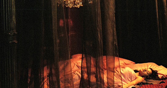 眠れる美女 2枚目の写真・画像