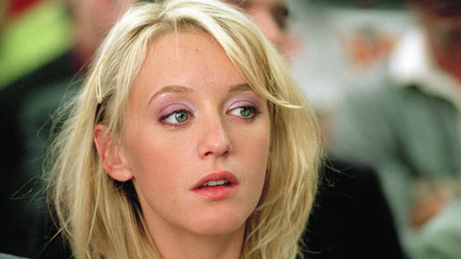 引き裂かれた女 9枚目の写真・画像