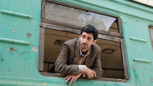 汽車はふたたび故郷へ 1枚目の写真・画像