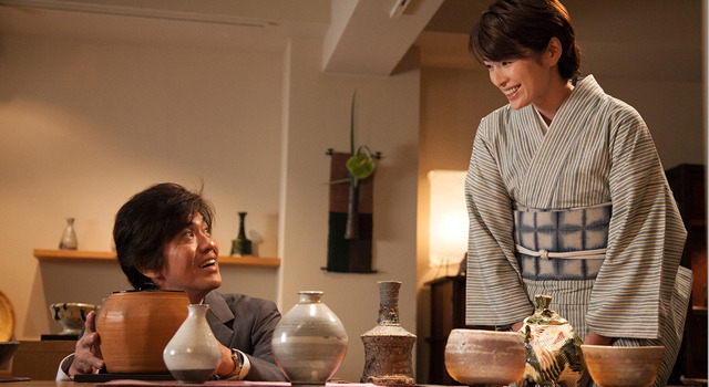 草原の椅子 2枚目の写真・画像