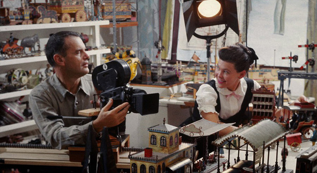 ふたりのイームズ　建築家チャールズと画家レイ 1枚目の写真・画像