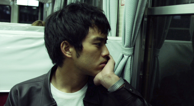 桜並木の満開の下に 7枚目の写真・画像