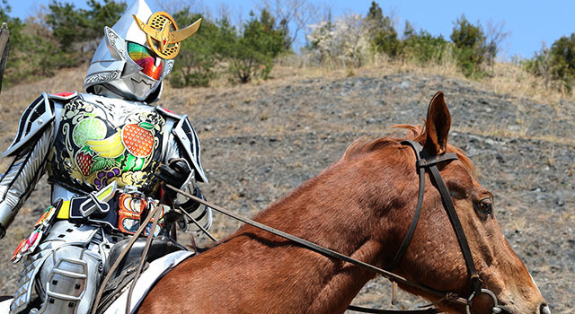 劇場版　仮面ライダー鎧武　サッカー大決戦！黄金の果実争奪杯！烈車戦隊トッキュウジャー　THE MOVIE　ギャラクシーラインSOS 1枚目の写真・画像