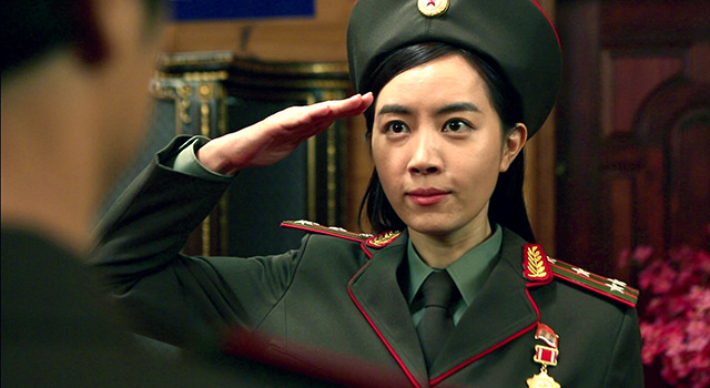 レッド・ファミリー 2枚目の写真・画像