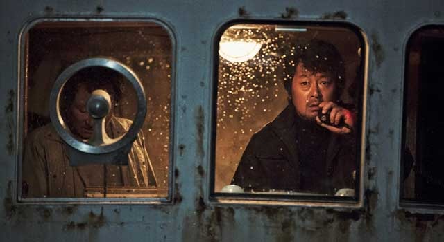 海にかかる霧 2枚目の写真・画像