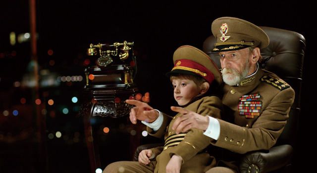 独裁者と小さな孫 1枚目の写真・画像