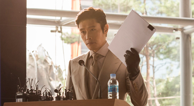 インサイダーズ／内部者たち 2枚目の写真・画像