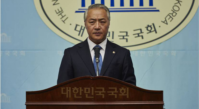 インサイダーズ／内部者たち 5枚目の写真・画像