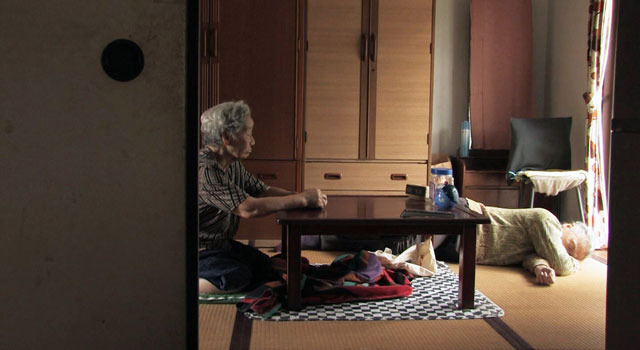 桜の樹の下 3枚目の写真・画像