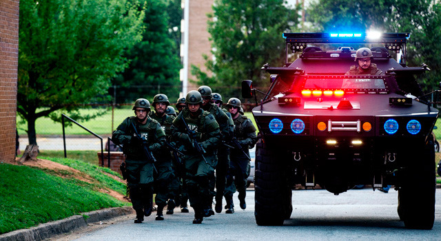 トリプル9 裏切りのコード 5枚目の写真・画像