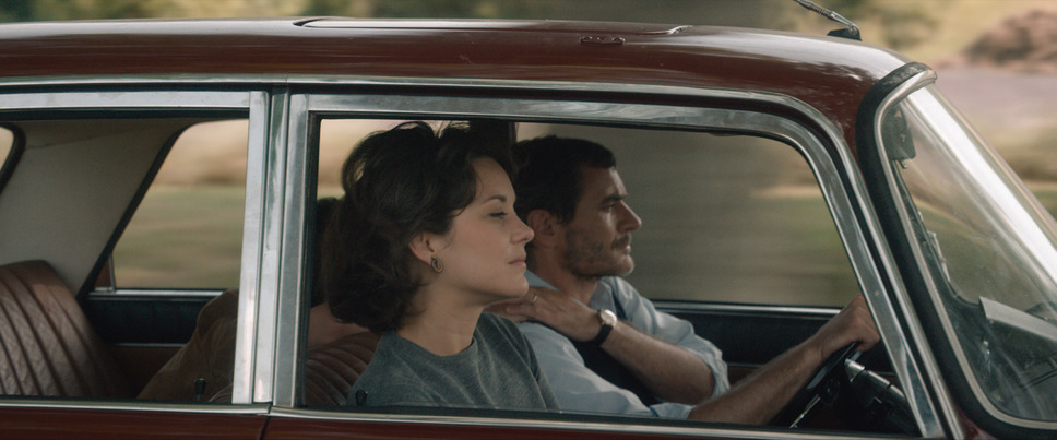 愛を綴る女 2枚目の写真・画像