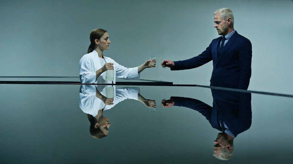 アンダー・ザ・ウォーター 1枚目の写真・画像