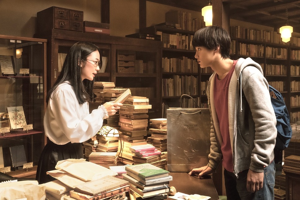 実写映画 ビブリア古書堂の事件手帖 とは 黒木華と野村周平のw主演