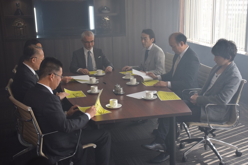 レディ in ホワイト 8枚目の写真・画像