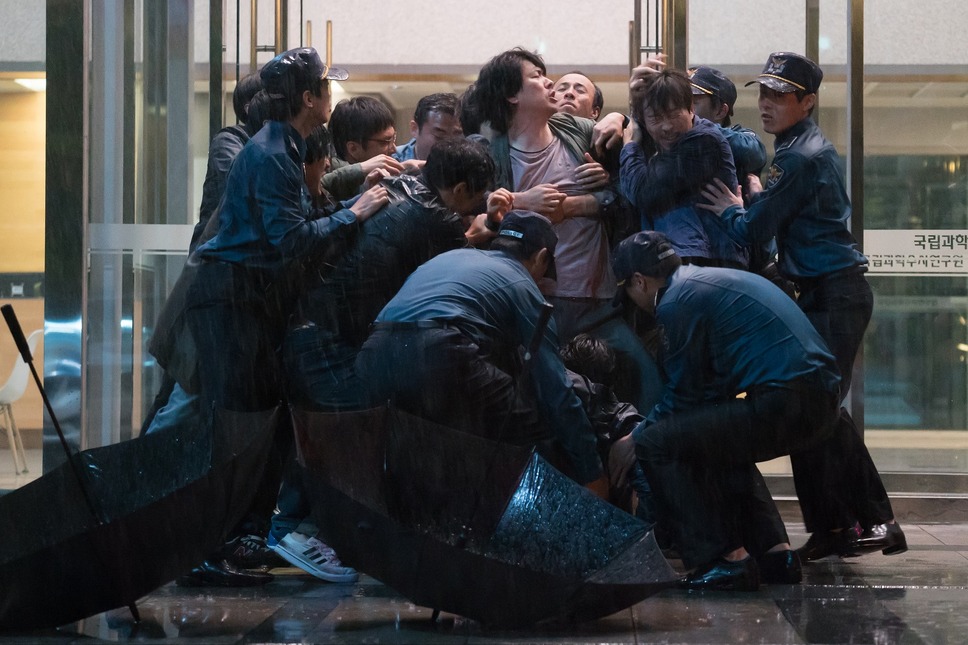 死体が消えた夜 7枚目の写真・画像