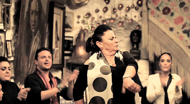 サクロモンテの丘〜ロマの洞窟フラメンコ 1枚目の写真・画像