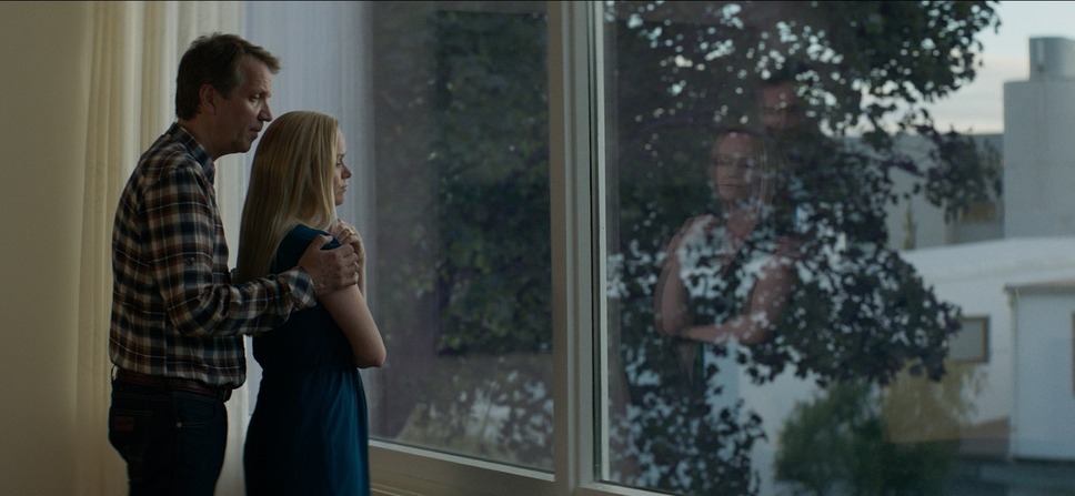 隣の影 2枚目の写真・画像