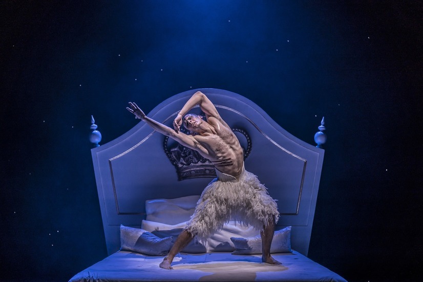 マシュー・ボーン IN CINEMA／白鳥の湖 5枚目の写真・画像