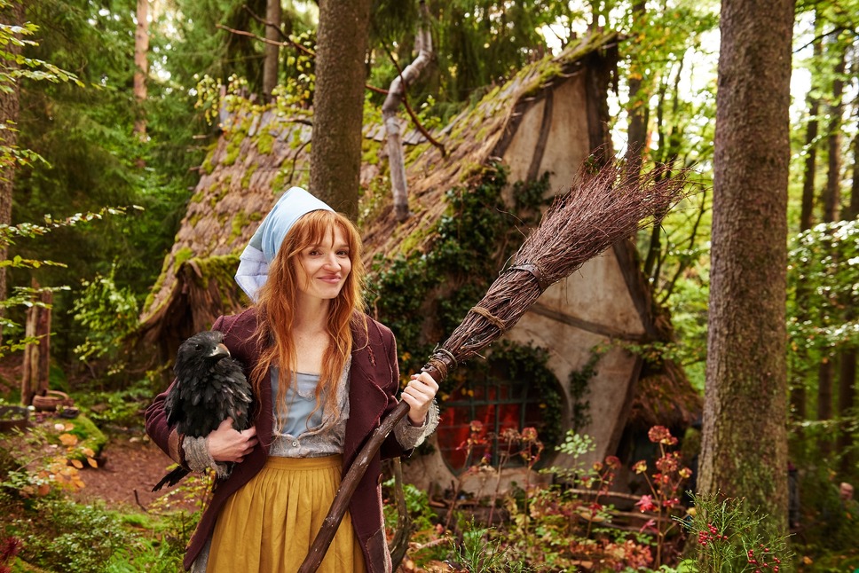 小さい魔女とワルプルギスの夜 3枚目の写真・画像