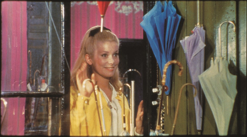 シェルブールの雨傘 2枚目の写真・画像