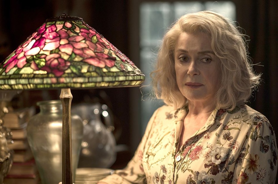 アンティークの祝祭 2枚目の写真・画像