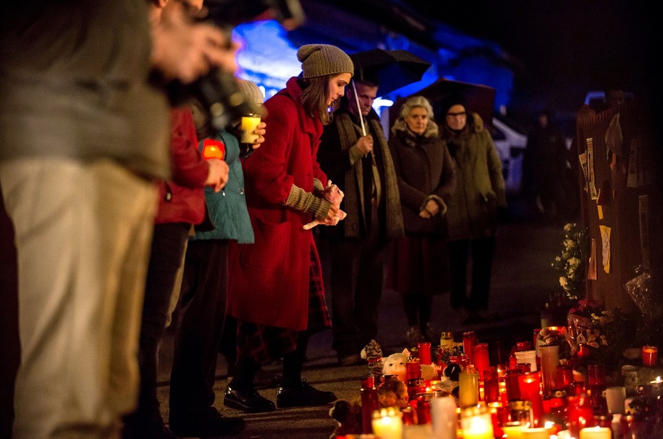 霧の中の少女 4枚目の写真・画像