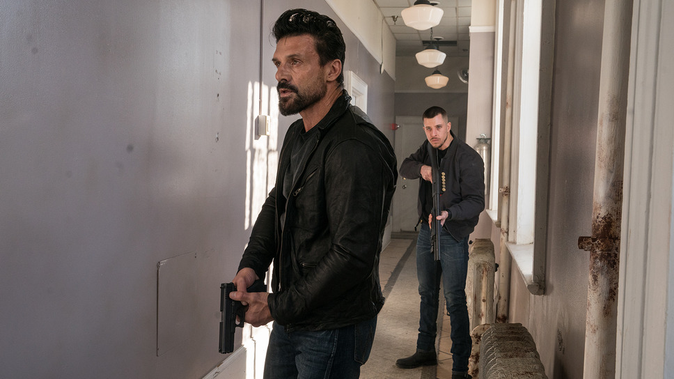 ブラック アンド ブルー 5枚目の写真・画像