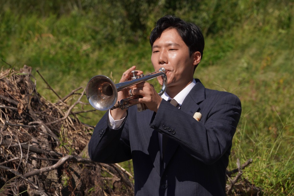 きまじめ楽隊のぼんやり戦争 2枚目の写真・画像