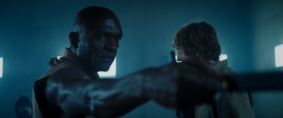 プラットフォーム 6枚目の写真・画像