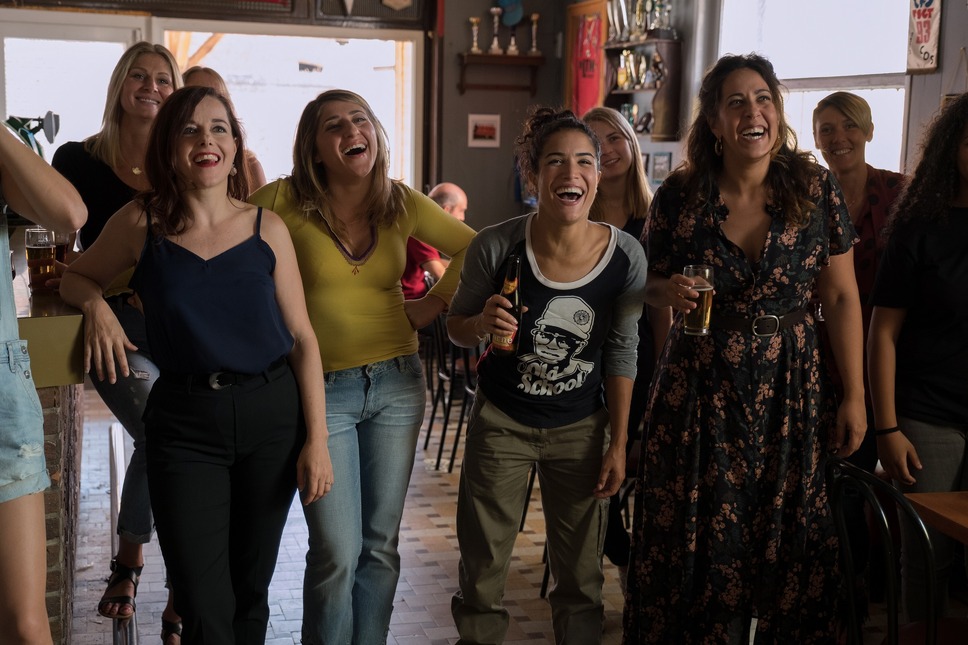 クイーンズ・オブ・フィールド 4枚目の写真・画像