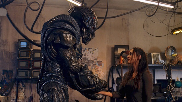 スカイライン -逆襲- 8枚目の写真・画像