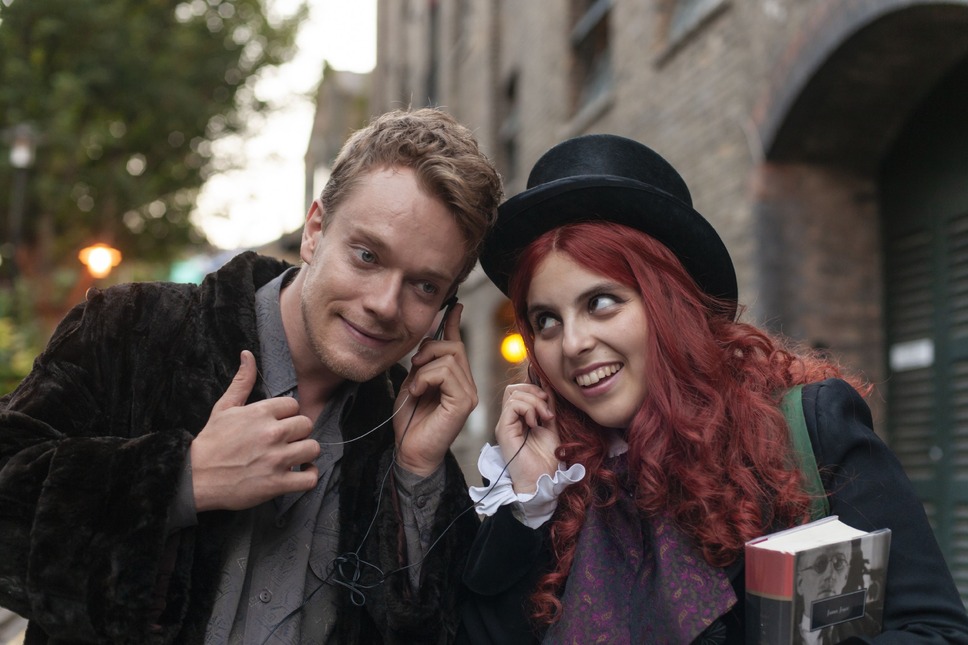 ビルド・ア・ガール 5枚目の写真・画像