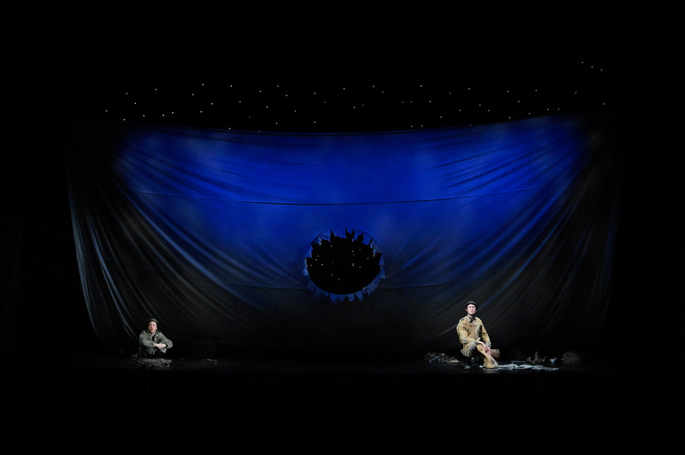 ボクの穴、彼の穴。The Enemy 9枚目の写真・画像