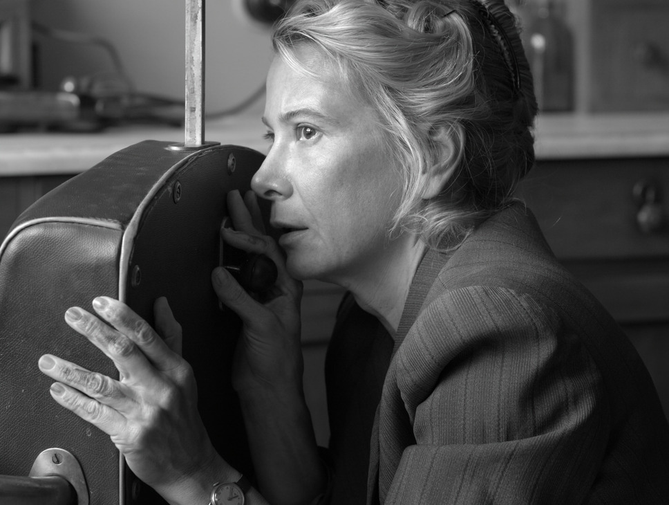 親愛なる同志たちへ 2枚目の写真・画像