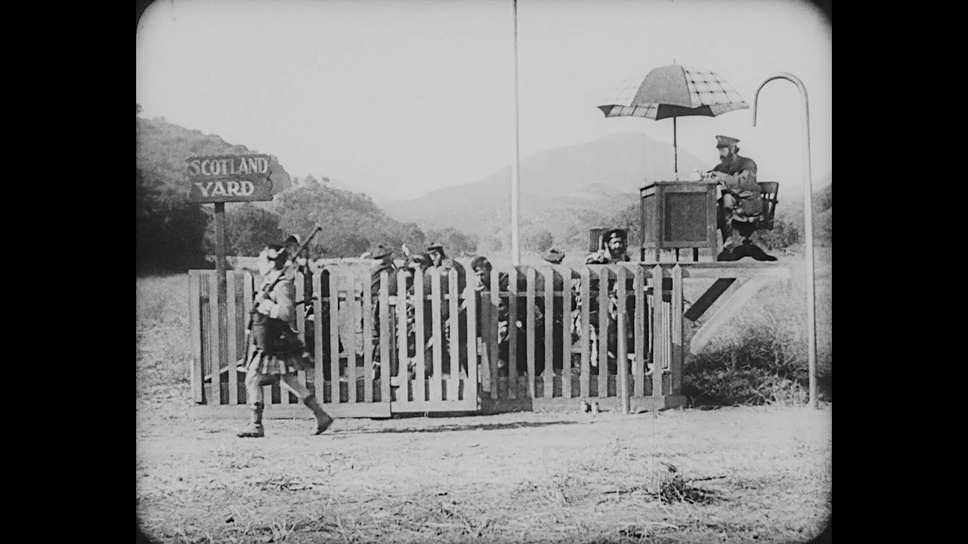 怪人現る 4枚目の写真・画像